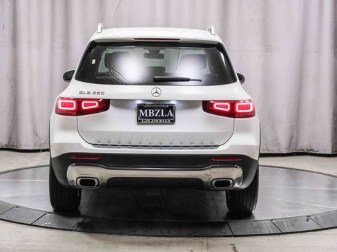 Certified 2022 Mercedes-Benz GLB 250 image 3