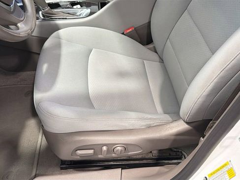 Used 2020 Chevrolet Malibu LS w/ Driver Confidence Package II image 17