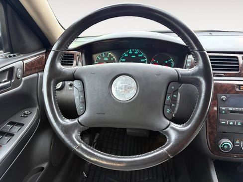 Used 2016 Chevrolet Impala LT image 10