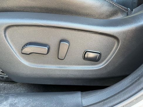 Used 2019 Nissan Rogue SL image 12