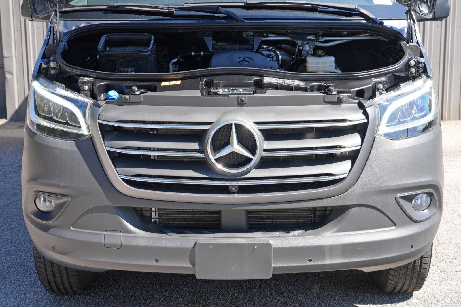 Used 2023 Mercedes-Benz Sprinter 2500 image 8