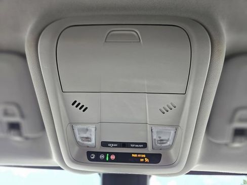 Used 2024 Chevrolet Equinox LT AWD/4WD image 59
