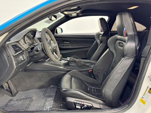 Used 2019 BMW M4 CS w/ Executive Package image 17