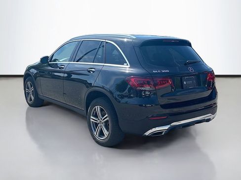 Used 2022 Mercedes-Benz GLC 300 4MATIC w/ Premium Package Lite image 5