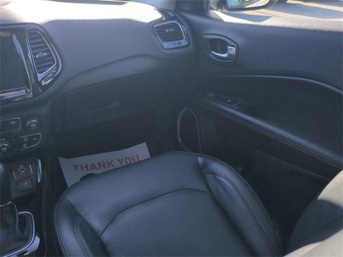 Used 2018 Jeep Compass Limited w/ Navigation Group image 17