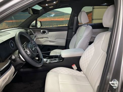 Used 2025 Kia Sorento SX Prestige image 20