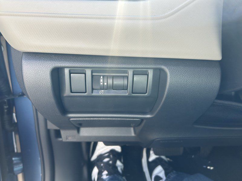 Used 2025 Subaru Forester AWD/4WD image 14