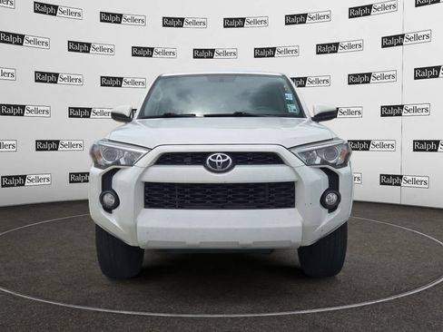 Used 2018 Toyota 4Runner SR5 RWD image 8