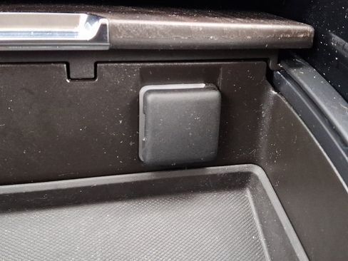 Used 2023 GMC Yukon Denali w/ Max Trailering Package image 32