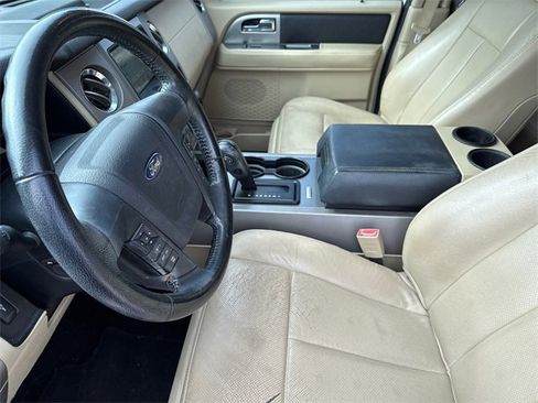 Used 2017 Ford Expedition EL XLT w/ Equipment Group 202A image 18