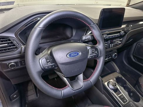 Certified 2025 Ford Escape ST-Line AWD/4WD image 24