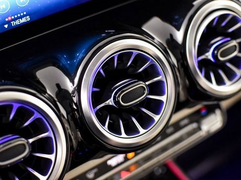 Certified 2023 Mercedes-Benz GLB 250 image 29