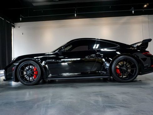 Used 2018 Porsche 911 GT3 RWD image 75