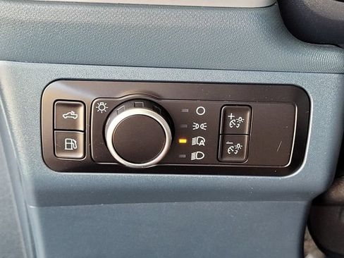 Used 2025 Ford Maverick XL FWD image 13