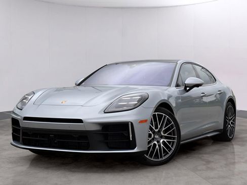 New 2025 Porsche Panamera image 1