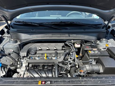New 2026 Hyundai Venue SE FWD image 21