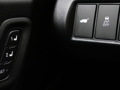 Used 2025 Honda Pilot Touring image 15