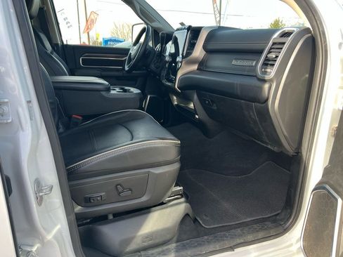 Used 2024 RAM 2500 Laramie image 15