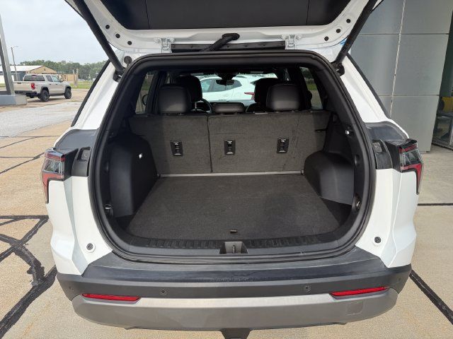 Used 2025 Chevrolet Equinox LT w/ Convenience Package II AWD/4WD image 14