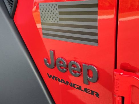 Used 2018 Jeep Wrangler Rubicon AWD/4WD image 33