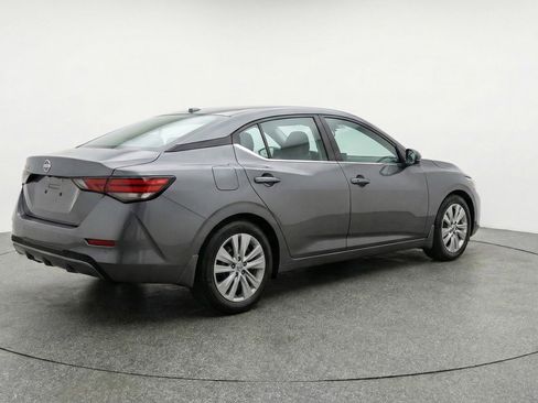 Used 2025 Nissan Sentra S FWD image 9