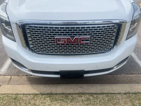 Used 2017 GMC Yukon Denali w/ Open Road Package image 9