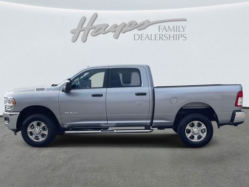 Used 2024 RAM 2500 Big Horn w/ Bed Utility Group image 6