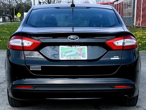 Used 2014 Ford Fusion SE w/ Equipment Group 202A image 4