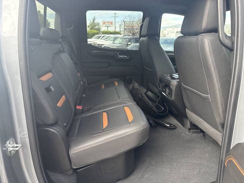Used 2023 GMC Sierra 1500 AT4 w/ AT4 Premium Package AWD/4WD image 21