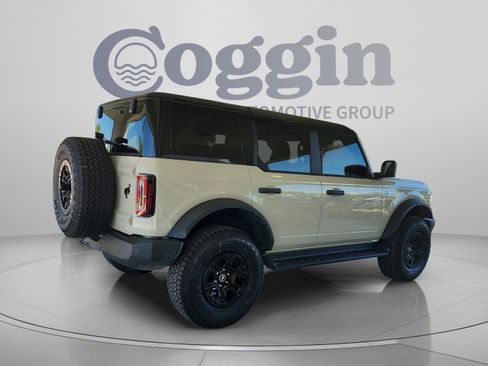 New 2026 Ford Bronco Outer Banks w/ Sasquatch Package AWD/4WD image 5