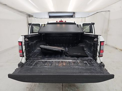 Used 2024 Nissan Frontier S RWD image 14