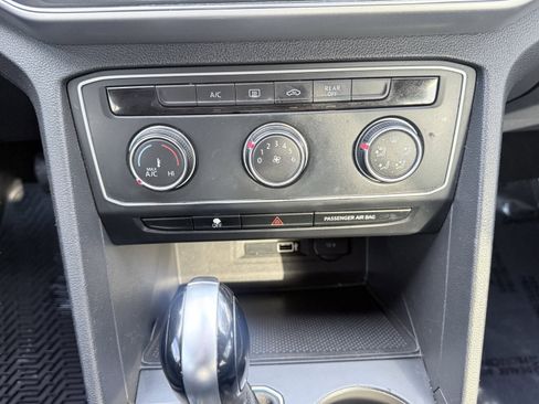 Used 2018 Volkswagen Atlas S image 45