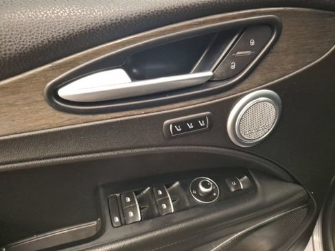 Used 2018 Alfa Romeo Stelvio Ti AWD/4WD image 16