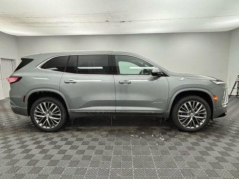 New 2026 Buick Enclave Avenir w/ Super Cruise Package image 9