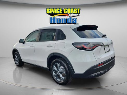 New 2026 Honda HR-V LX image 6