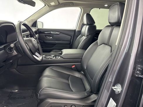 Used 2025 Honda Pilot Touring image 27