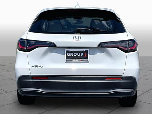 Certified 2023 Honda HR-V LX image 5