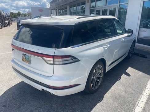 Used 2022 Lincoln Aviator Grand Touring w/ Equipment Group 301A AWD/4WD image 3