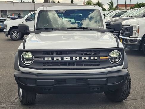 New 2026 Ford Bronco 2-Door AWD/4WD image 2