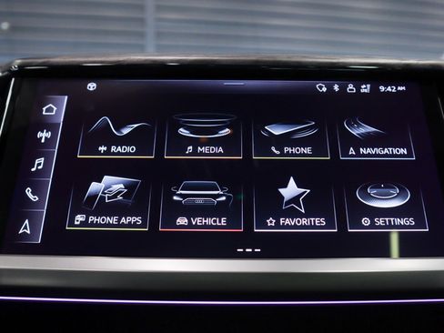 Used 2024 Audi Q4 e-tron Premium Plus w/ Premium Plus image 25