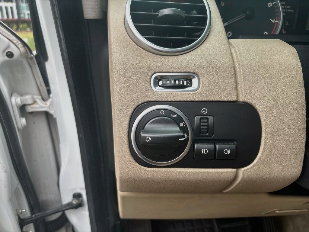 Used 2012 Land Rover LR4 HSE LUX AWD/4WD image 33