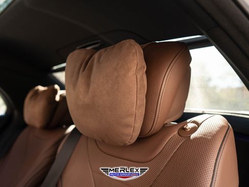 Used 2017 Mercedes-Benz S 550 4MATIC Sedan image 23