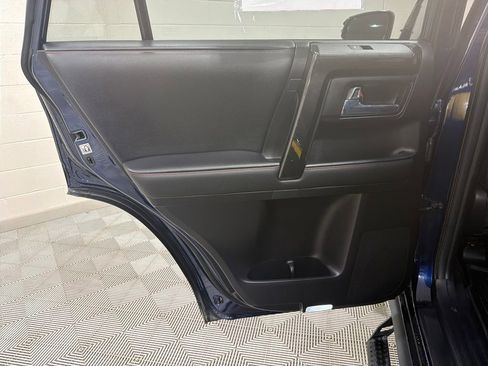 Used 2020 Toyota 4Runner TRD Off-Road Premium w/ Moonroof Package image 23