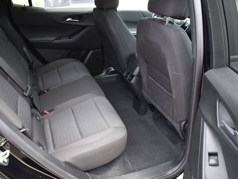 Used 2026 Chevrolet Equinox LT AWD/4WD image 16