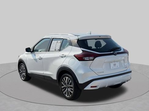 Used 2023 Nissan Kicks SV FWD image 7