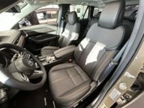 Used 2025 MAZDA CX-50 AWD 2.5 Turbo w/ Weather Package image 11