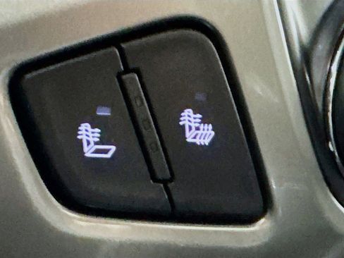 Used 2018 Chevrolet Silverado 1500 LT w/ All Star Edition image 20