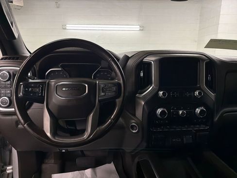 Used 2023 GMC Sierra 2500 Denali image 9