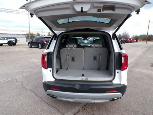 Used 2023 GMC Acadia SLT image 10
