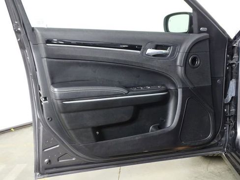 Used 2023 Chrysler 300 S image 17